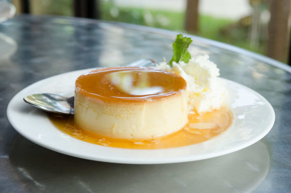 ¿Cómo hacer un flan de tres leches en 5 pasos?